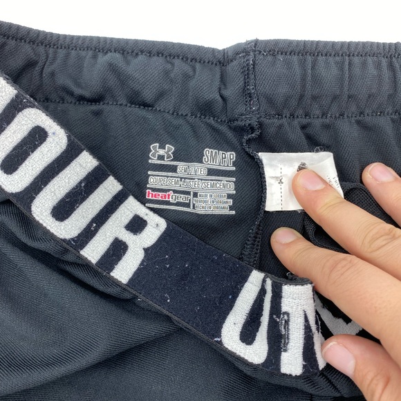 Workout shorts - Picture 2 of 2